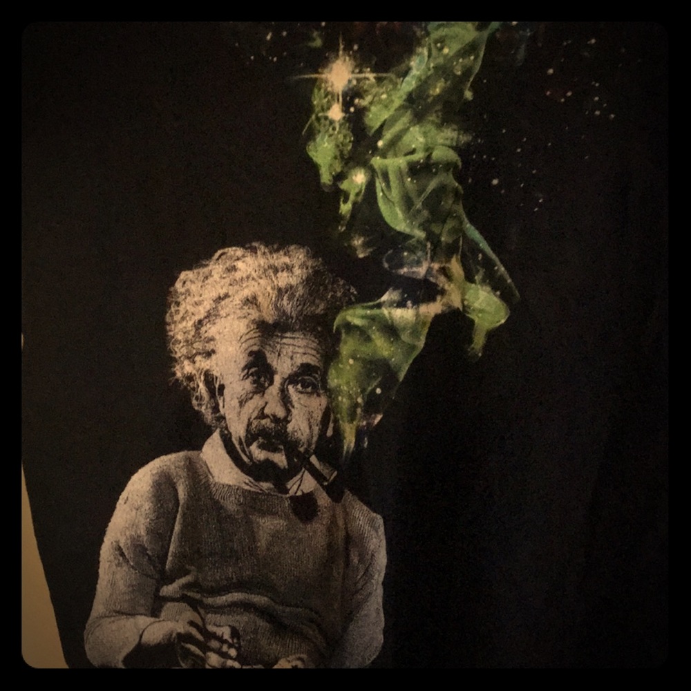Albert Einstein smoking space T-shirt